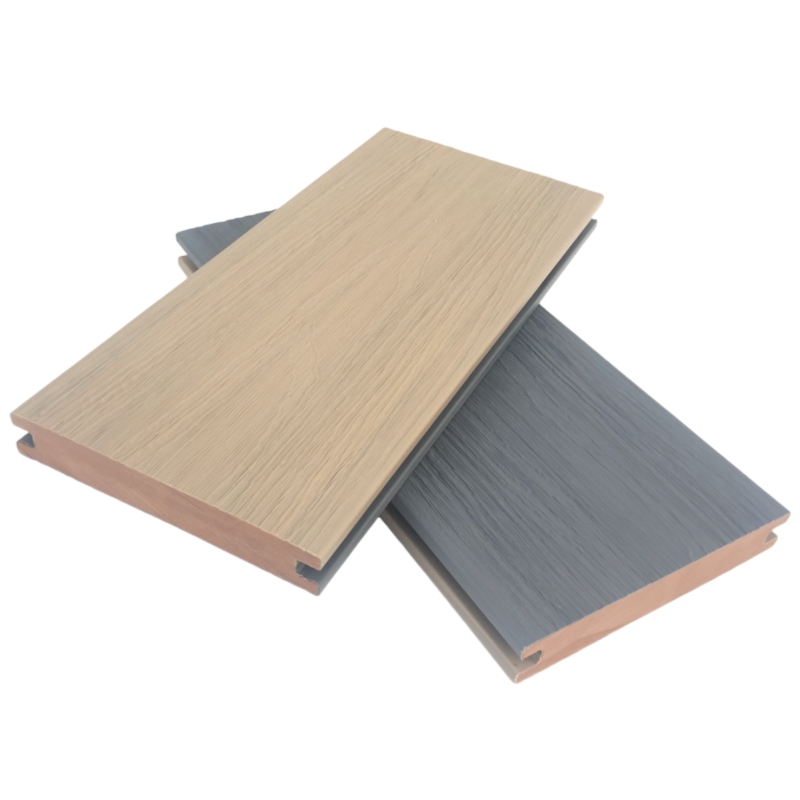 Two-color solid outdoor co-extruded wpc decking